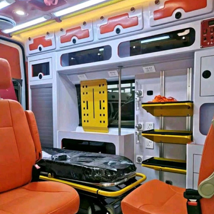 尖山长途救护车护送病人租赁价格