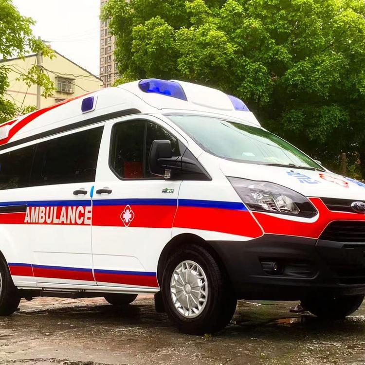 尖山跨省救护车出租护送返乡